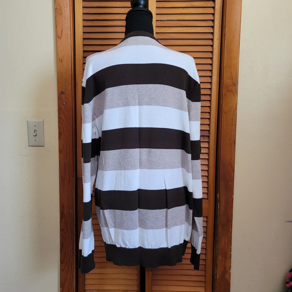 NWOT Old Navy Men's V Neck Sweater Size XL - Picture 3 of 4